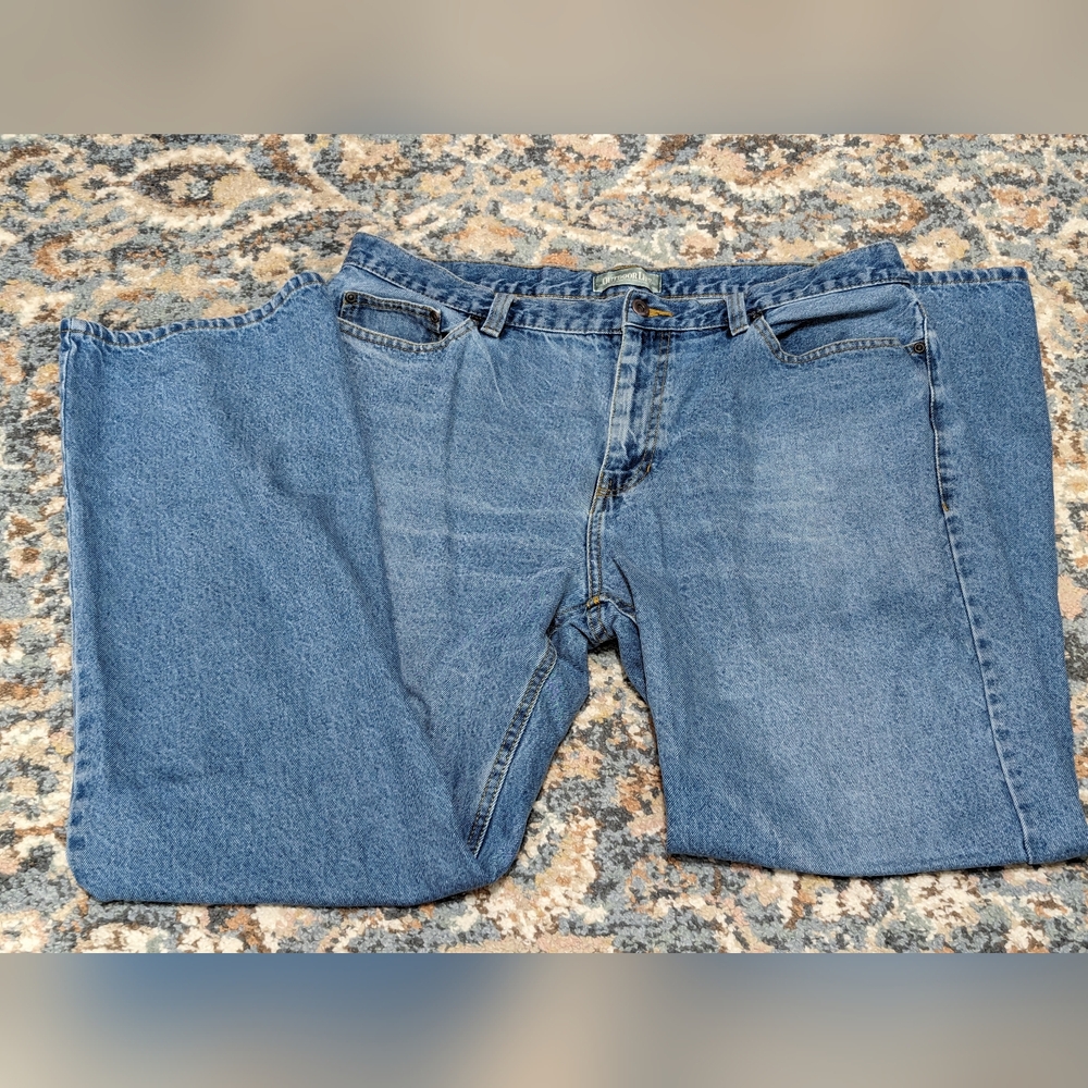 Outdoor life Men's jeans size 38x32 Relaxed Fit